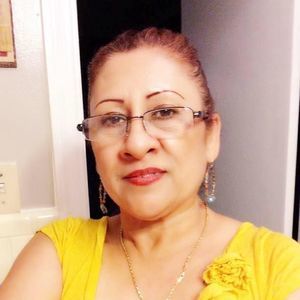 Meet your Posher, Esther